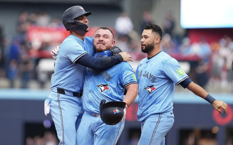 Blue Jays comeback finish